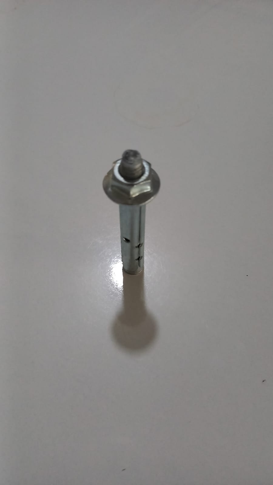 8x75 çelik dübel